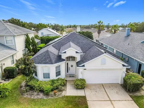 349 Oxford Dr, Davenport, FL 33897