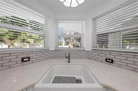 Kitchen - 4321 Rummell Rd, Saint Cloud, FL 34769 photo 4 of 10