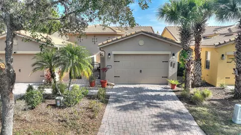 2316 Palm Tree Dr, Kissimmee, FL 34759