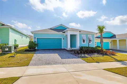 995 Fiesta Key Cir, Lady Lake, FL 32159