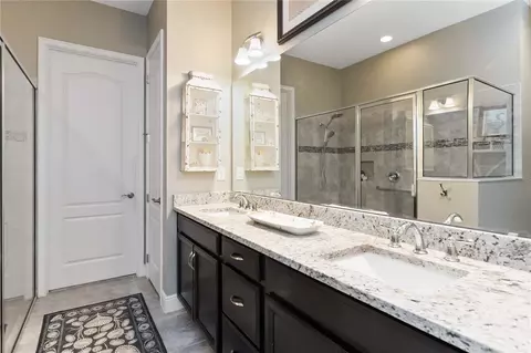 Bath - 2463 Datura Loop, Saint Cloud, FL 34772 photo 2 of 5
