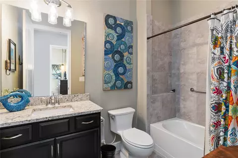 Bath - 2463 Datura Loop, Saint Cloud, FL 34772 photo 5 of 5