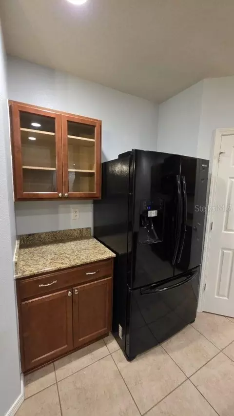 Kitchen - 4630 Chatterton Way, Riverview, FL 33578 photo 3 of 3