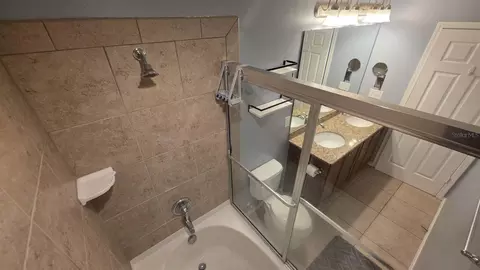Bath - 4630 Chatterton Way, Riverview, FL 33578 photo 3 of 4