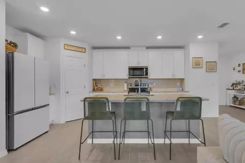 Kitchen - 4675 Sidesaddle Trl, Saint Cloud, FL 34772 photo 1 of 4