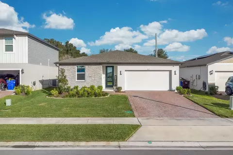 Exterior - 4675 Sidesaddle Trl, Saint Cloud, FL 34772 photo 2 of 5