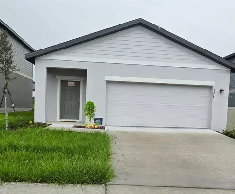 2677 Buttercup Ave, Haines City, FL 33844