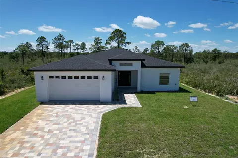 Exterior - 7435 Casilla St, Sebring, FL 33872 photo 7 of 10