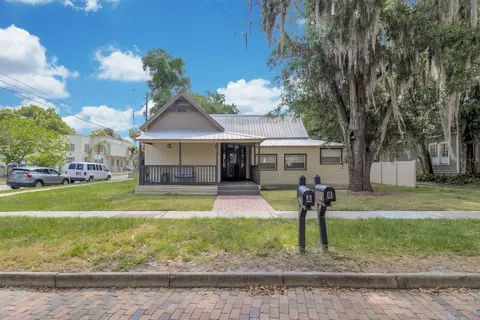 21 N Beaumont Ave, Kissimmee, FL 34741