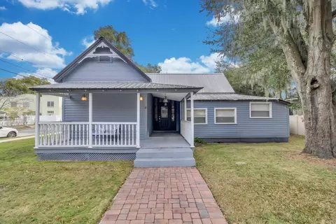 21 N Beaumont Ave, Kissimmee, FL 34741