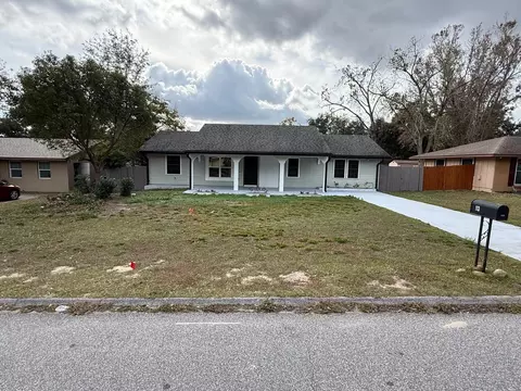 113 E Pearl St, Minneola, FL 34715