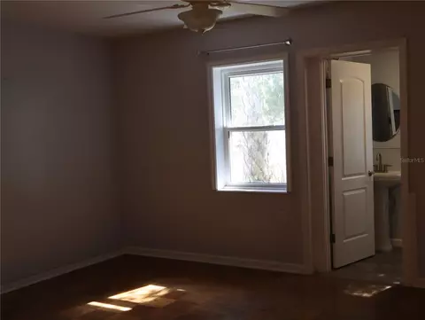 Bedroom - 940 Oleander Dr SE, Winter Haven, FL 33880 photo 1 of 1