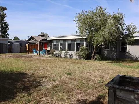 Exterior - 940 Oleander Dr SE, Winter Haven, FL 33880 photo 6 of 10