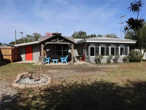 Exterior - 940 Oleander Dr SE, Winter Haven, FL 33880 photo 8 of 10