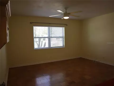 Living - 940 Oleander Dr SE, Winter Haven, FL 33880 photo 5 of 5