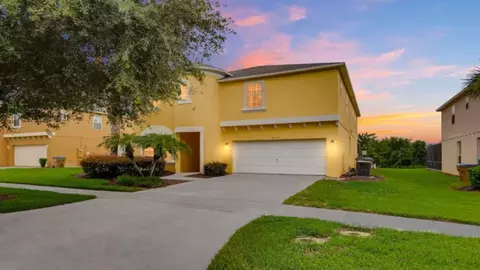 8527 La Isla Dr, Kissimmee, FL 34747
