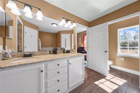 Bath - 3255 Tucker Ave, Saint Cloud, FL 34772 photo 5 of 6