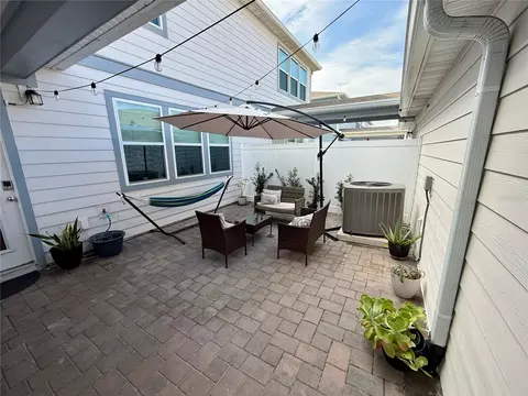 Exterior - 10923 Leafshore Loop, Orlando, FL 32829 photo 4 of 7