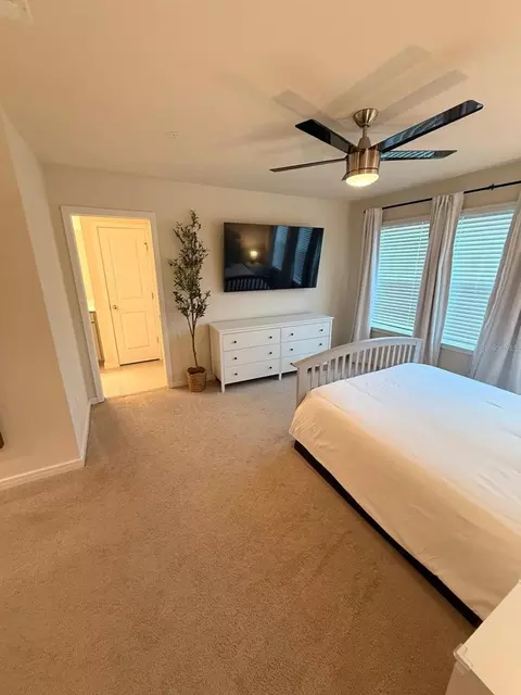 Bedroom - 10923 Leafshore Loop, Orlando, FL 32829 photo 7 of 10