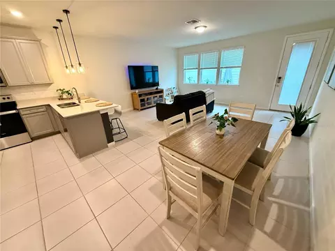 Dining - 10923 Leafshore Loop, Orlando, FL 32829 photo 1 of 2