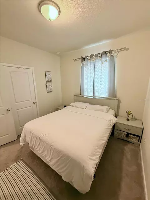 Bedroom - 10923 Leafshore Loop, Orlando, FL 32829 photo 1 of 10