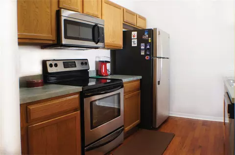 Kitchen - 214 Eagle Point Loop, Auburndale, FL 33823 photo 3 of 3