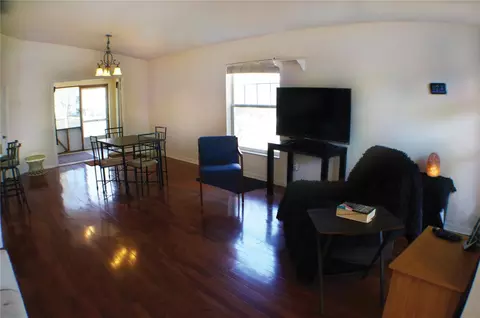 Living - 214 Eagle Point Loop, Auburndale, FL 33823 photo 1 of 1
