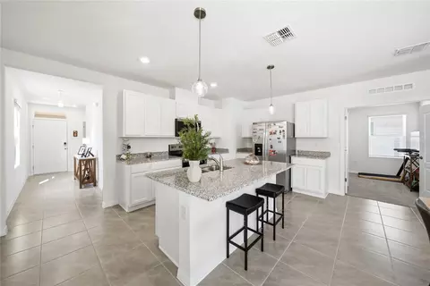 Entry Way - 7104 Cattle Egret Dr, Saint Cloud, FL 34773 photo 2 of 3