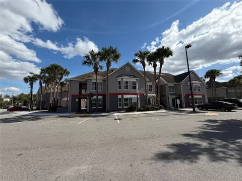 3100 Parkway Blvd #327, Kissimmee, FL 34747