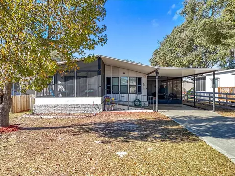 6 Cayman Cir, Umatilla, FL 32784