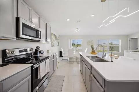 Kitchen - 3960 Guernsey Bnd, Saint Cloud, FL 34772 photo 1 of 4