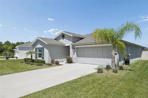 Exterior - 3960 Guernsey Bnd, Saint Cloud, FL 34772 photo 6 of 9