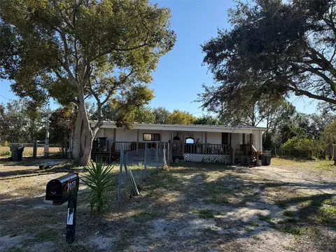 9013 Burr Dr, Polk City, FL 33868
