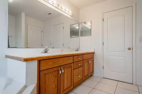 Bath - Undisclosed, Saint Cloud, FL 34772 photo 1 of 3