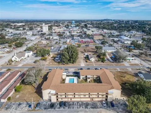 130 E Johnson Ave #206, Lake Wales, FL 33853