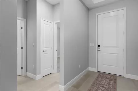 Entry Way - 4836 Shady Pines Dr, Saint Cloud, FL 34772 photo 2 of 3