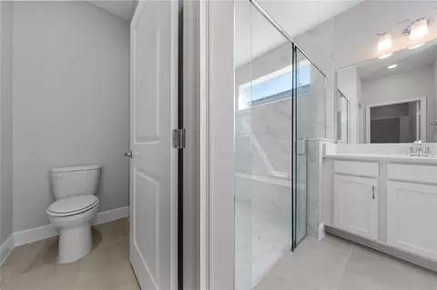 Bath - 4836 Shady Pines Dr, Saint Cloud, FL 34772 photo 3 of 8