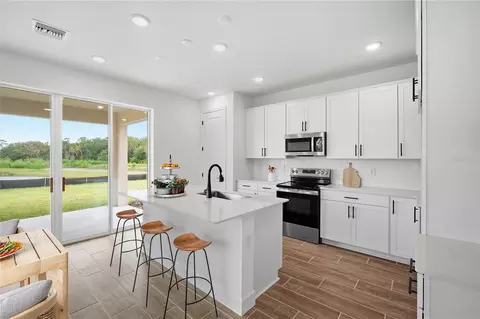 Kitchen - 14510 Banks Ct, Parrish, FL 34219 photo 3 of 4