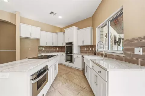 Kitchen - 4231 Albritton Rd, Saint Cloud, FL 34772 photo 6 of 8
