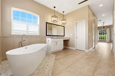 Bath - 4231 Albritton Rd, Saint Cloud, FL 34772 photo 4 of 8