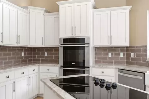 Kitchen - 4231 Albritton Rd, Saint Cloud, FL 34772 photo 2 of 8