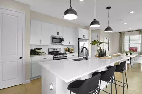 Kitchen - 2223 Anders Dr, Parrish, FL 34219 photo 3 of 4