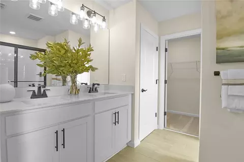 Bath - 2223 Anders Dr, Parrish, FL 34219 photo 2 of 4