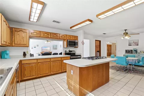 Kitchen - 1775 Sundance Dr, Saint Cloud, FL 34771 photo 3 of 4