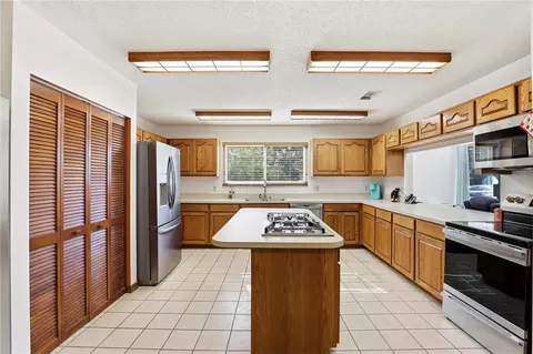 Kitchen - 1775 Sundance Dr, Saint Cloud, FL 34771 photo 1 of 4