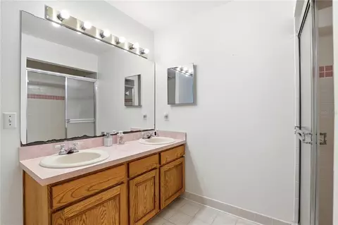 Bath - 1775 Sundance Dr, Saint Cloud, FL 34771 photo 5 of 7