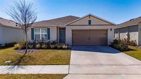 955 Bear Hammock Dr, Umatilla, FL 32784