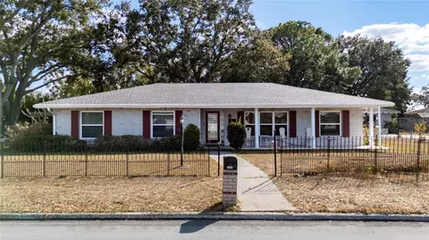 1707 Bayou Cir, Lakeland, FL 33803