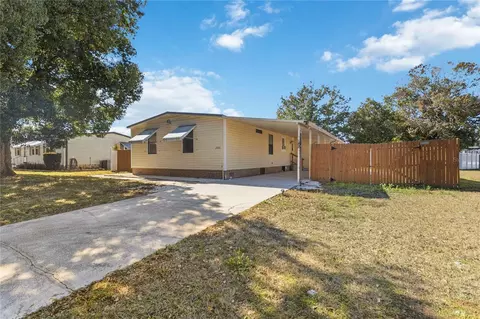 2320 Darby Ln, Saint Cloud, FL 34769 photo 3