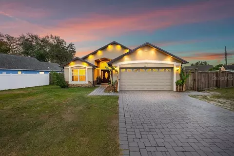 4021 Spring Breeze Dr, Orlando, FL 32829